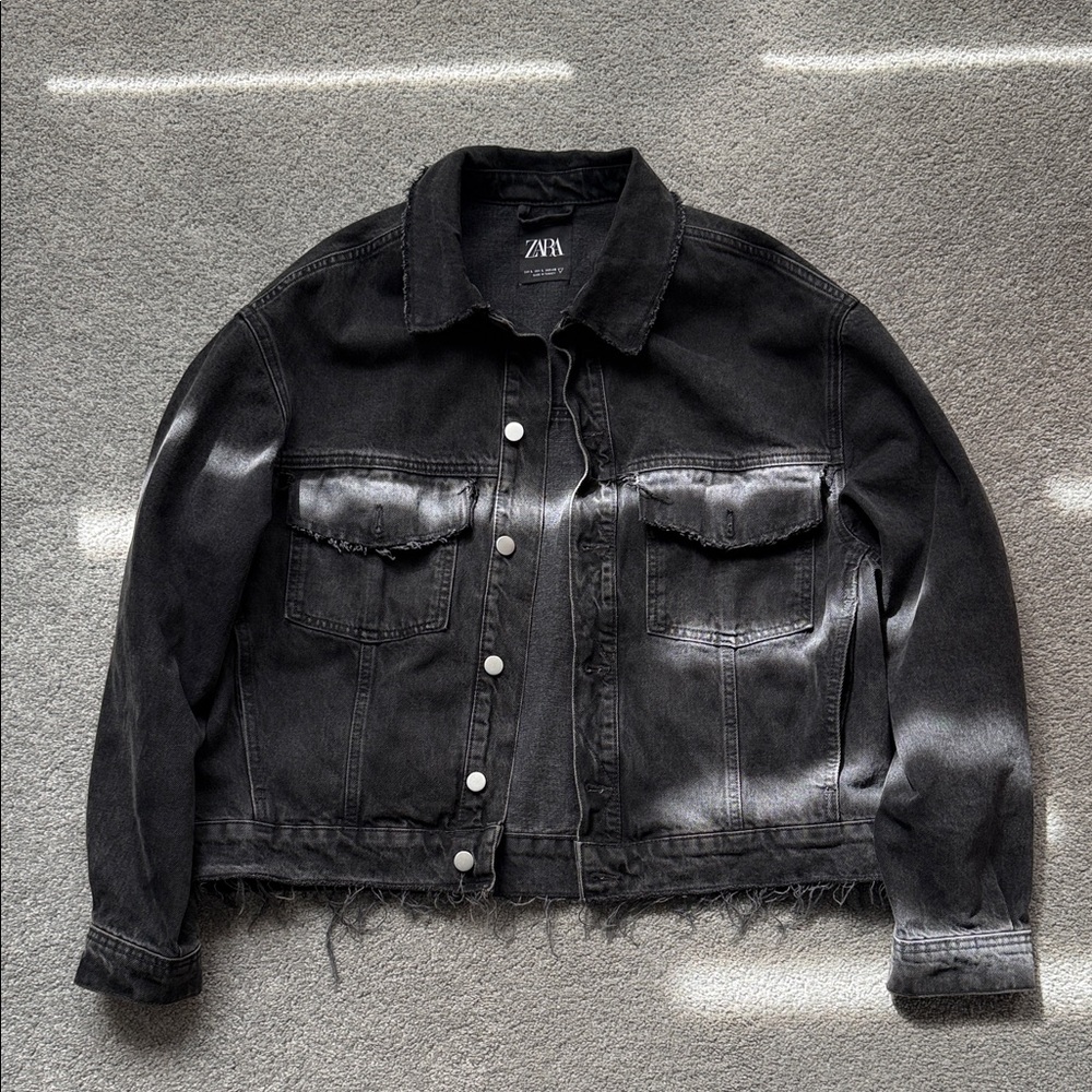 Zara Black Frayed Hem Distressed Denim Jacket